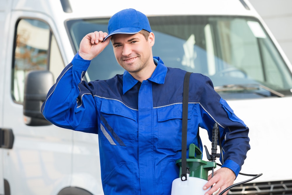 Exterminator from Pest Control Center Ottawa
